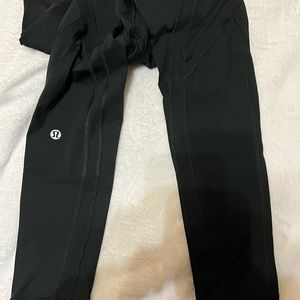 Black lululemon leggings